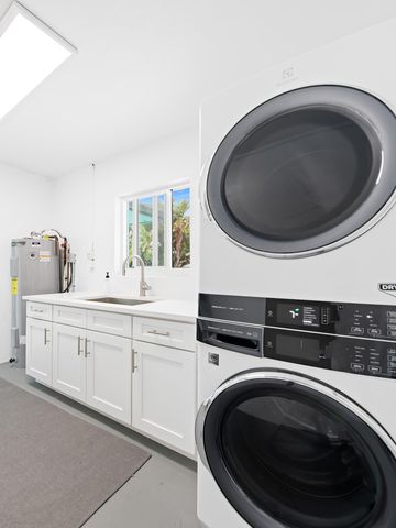 2141 NE 24th Street, Lighthouse Point, FL 33064