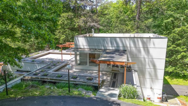 1202 Jackson Corners Road, Red Hook, NY 12571