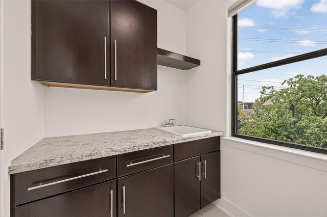 1767 Michigan Street, Houston, TX 77006