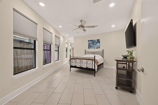 1767 Michigan Street, Houston, TX 77006