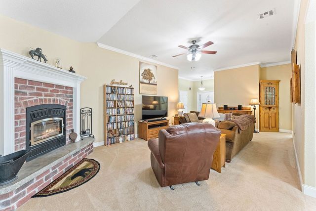 7221 E State Highway 90, Pineville, MO 64856