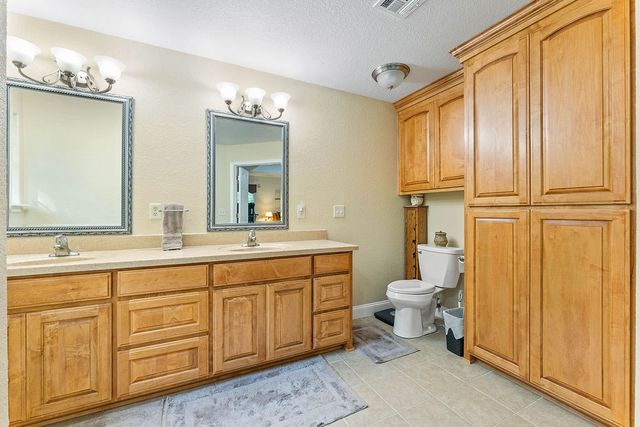 7221 E State Highway 90, Pineville, MO 64856