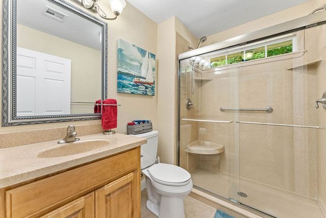 7221 E State Highway 90, Pineville, MO 64856