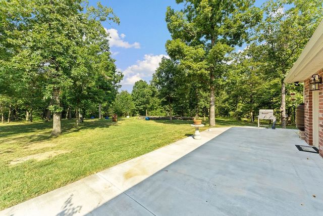 7221 E State Highway 90, Pineville, MO 64856