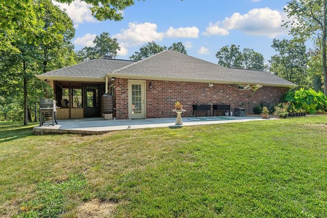 7221 E State Highway 90, Pineville, MO 64856