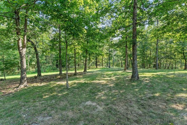 7221 E State Highway 90, Pineville, MO 64856