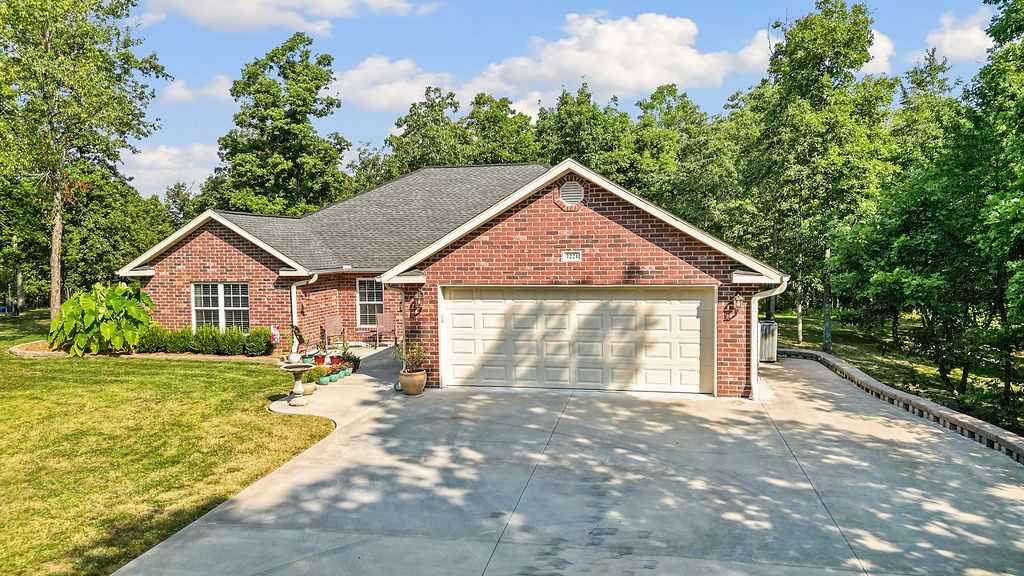 7221 E State Highway 90, Pineville, MO 64856