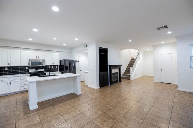 1864 Siena Court, Riverside, CA 92501