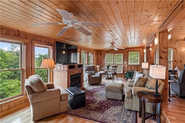 197 Fairview Drive, Traphill, NC 28685