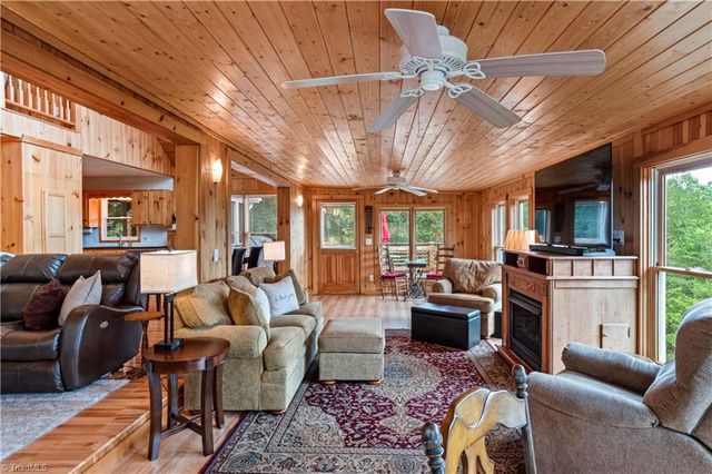 197 Fairview Drive, Traphill, NC 28685