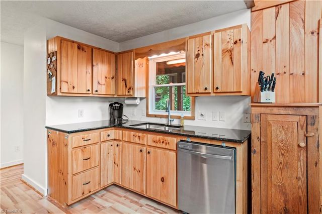 197 Fairview Drive, Traphill, NC 28685