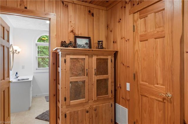 197 Fairview Drive, Traphill, NC 28685