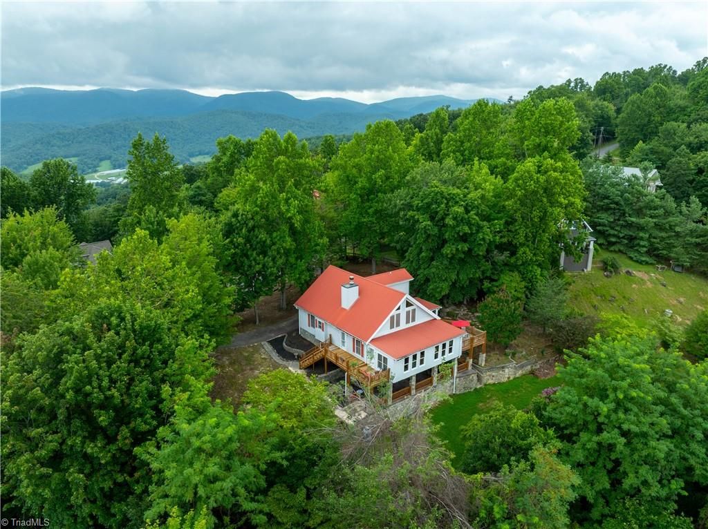 197 Fairview Drive, Traphill, NC 28685