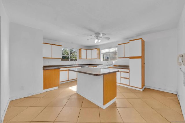 805 Avenida Taxco, Vista, CA 92084