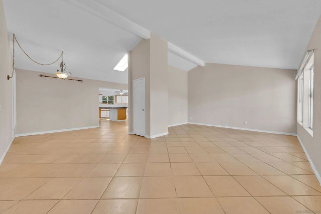 805 Avenida Taxco, Vista, CA 92084