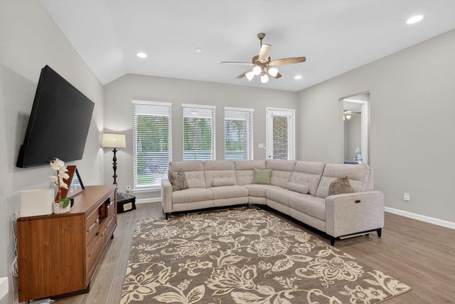 11231 Burgus Farm Road, Humble, TX 77346