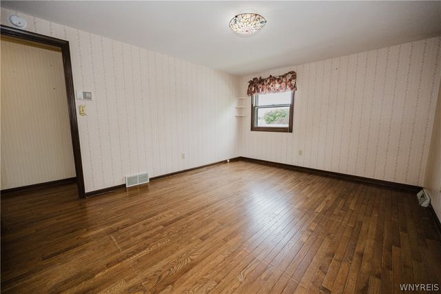 4633 Deerfield Road, Hamburg, NY 14075