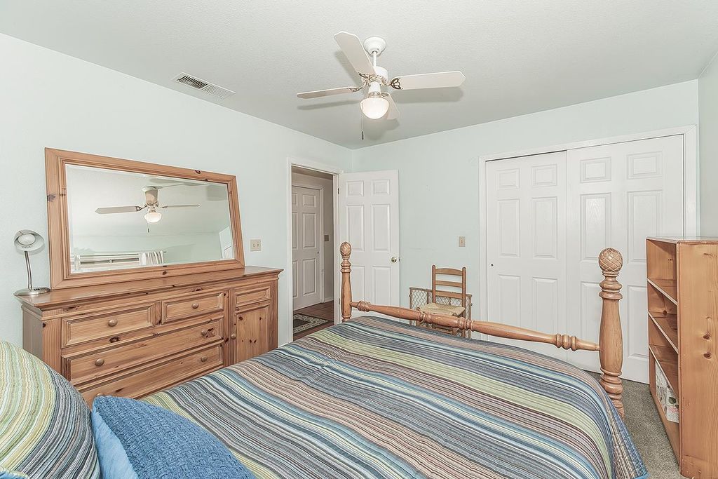 Image 29 of property listing at 14815 Garlock Lane, Prather, CA 93651