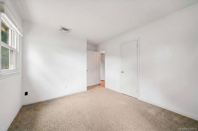 6 May Court, Stony Point, NY 10980