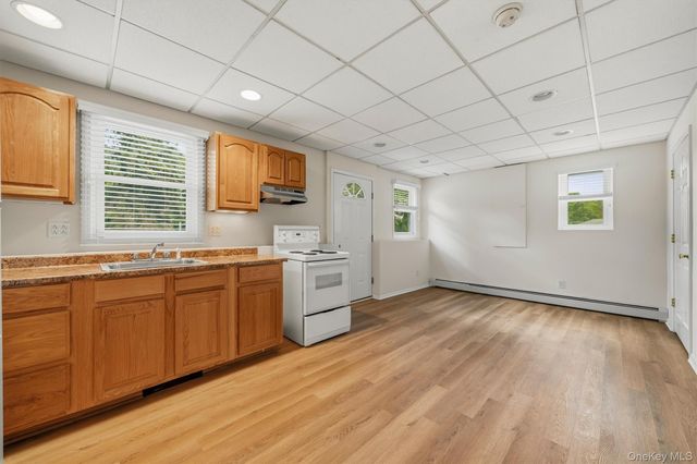 6 May Court, Stony Point, NY 10980