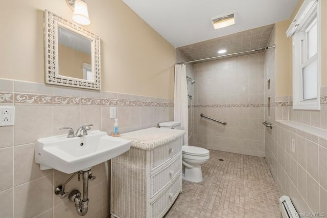 6 May Court, Stony Point, NY 10980