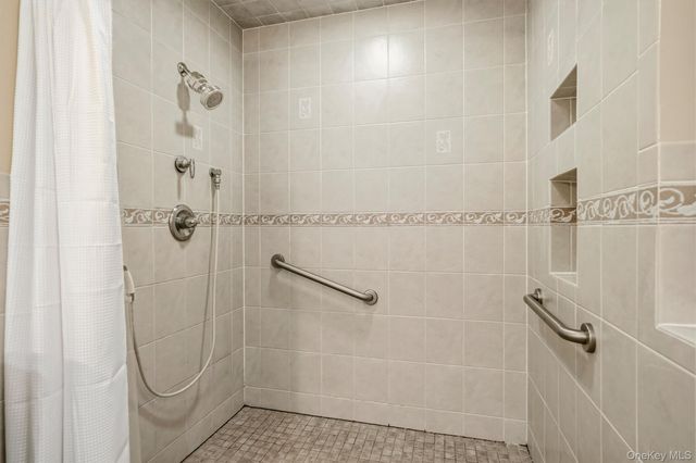 6 May Court, Stony Point, NY 10980