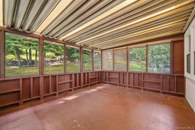 6 May Court, Stony Point, NY 10980