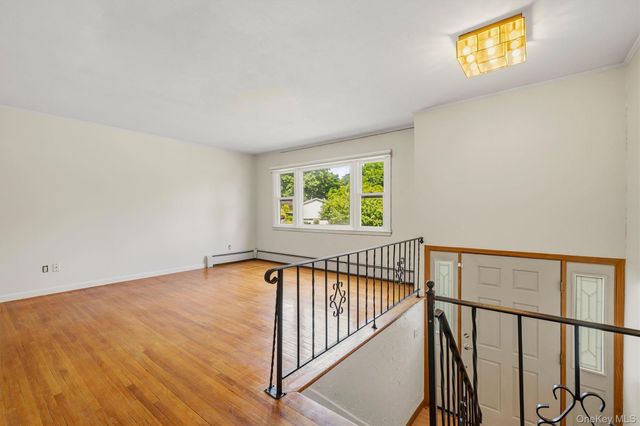 6 May Court, Stony Point, NY 10980