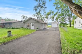 3015 Virginia Avenue, Mchenry, IL 60050