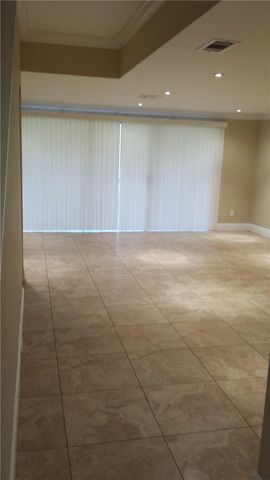 4728 NW 90th Avenue, Sunrise, FL 33351