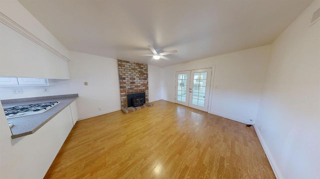 1381 Peach Tree Ln, Yuba City, CA 95993