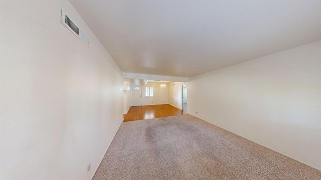 1381 Peach Tree Ln, Yuba City, CA 95993