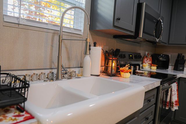 31 BIG BIRD LN, Crimora, VA 24431