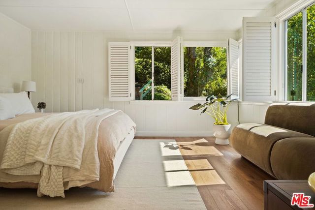 8223 Yucca Trail, Los Angeles, CA 90046