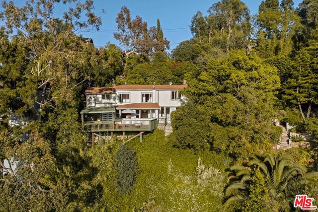 8223 Yucca Trail, Los Angeles, CA 90046