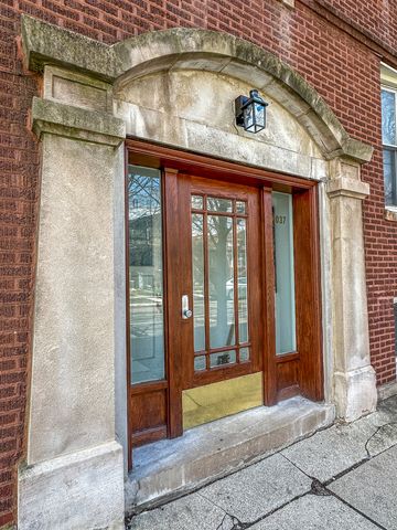 4045 W Argyle Street 2, Chicago, IL 60630