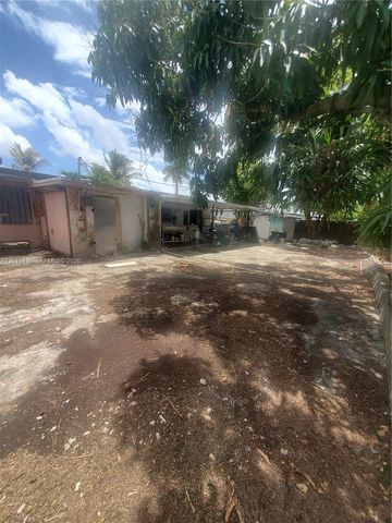 12445 SW 185th Ter, Miami, FL 33177