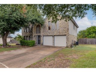 3912 Lemos DR, Austin, TX 78728