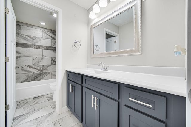 320 Bordeaux Drive, La Porte, IN 46350