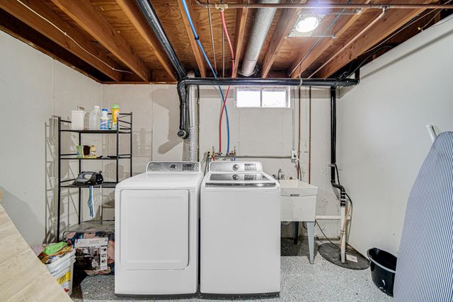 320 Bordeaux Drive, La Porte, IN 46350
