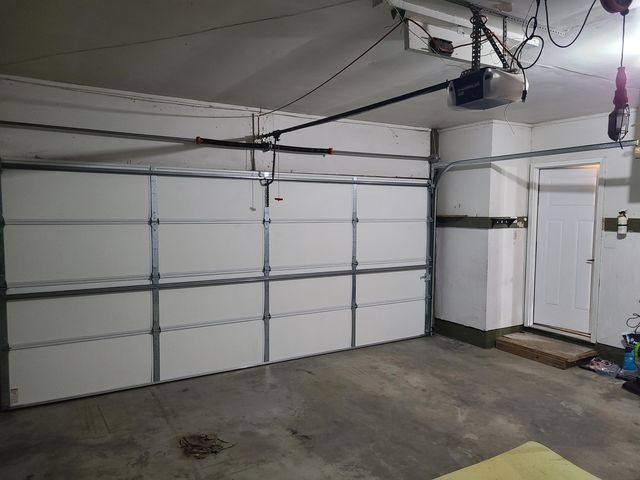 320 Bordeaux Drive, La Porte, IN 46350
