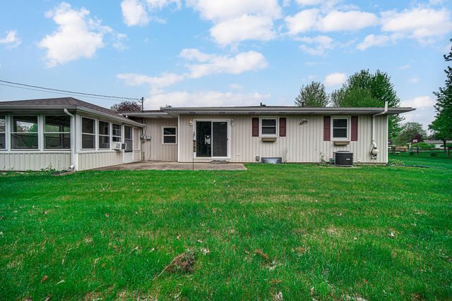 320 Bordeaux Drive, La Porte, IN 46350