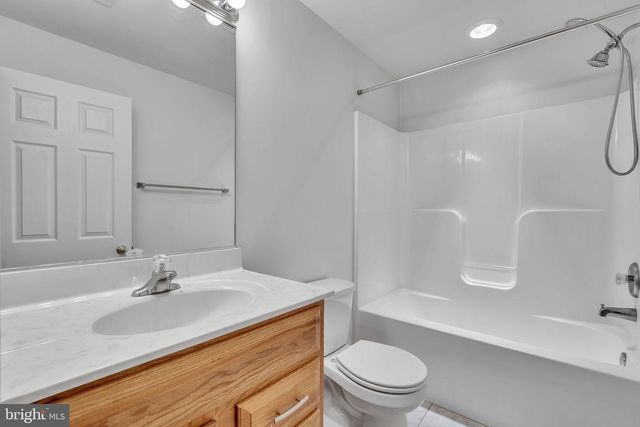 24340 BROAD CREEK DR, Hollywood, MD 20636