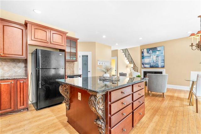 111 Fawn Court, Woodstock, GA 30189
