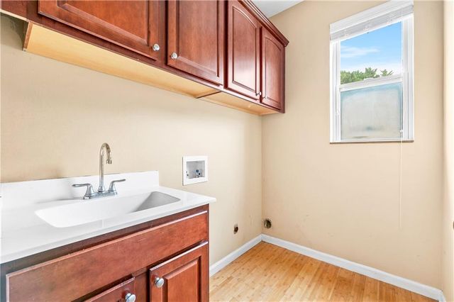 111 Fawn Court, Woodstock, GA 30189