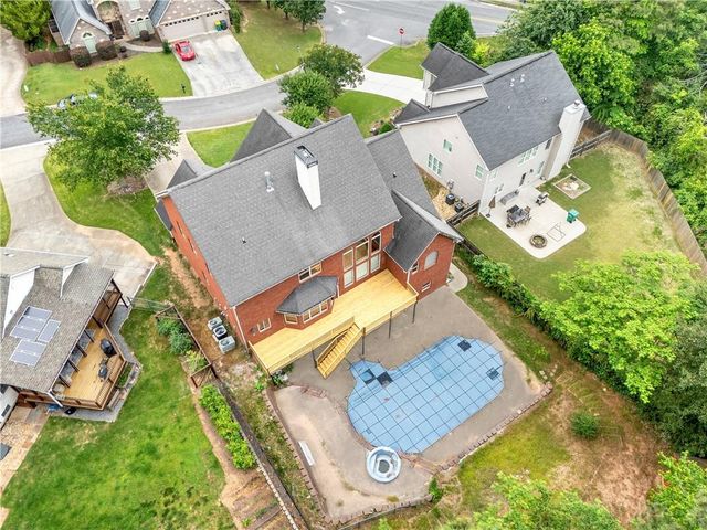 111 Fawn Court, Woodstock, GA 30189