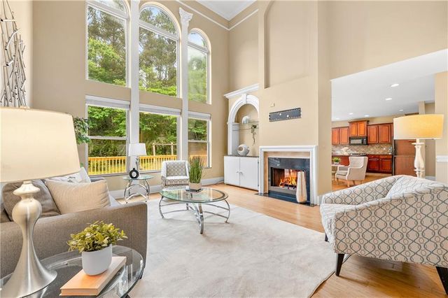 111 Fawn Court, Woodstock, GA 30189