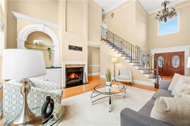 111 Fawn Court, Woodstock, GA 30189