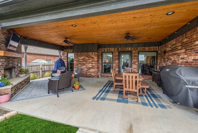 4108 S Redwood Avenue, Broken Arrow, OK 74011