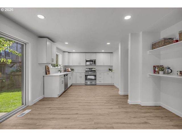 18866 Sw SAMMY Dr, Beaverton, OR 97003